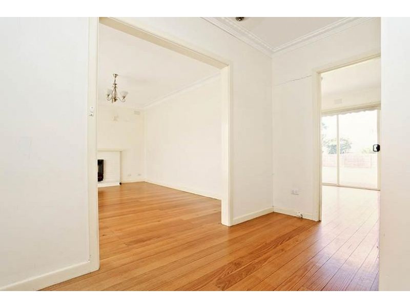 78 Welwyn Pde, Deer Park VIC 3023