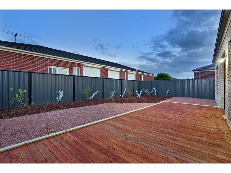 4 Clandon Way, Derrimut VIC 3030