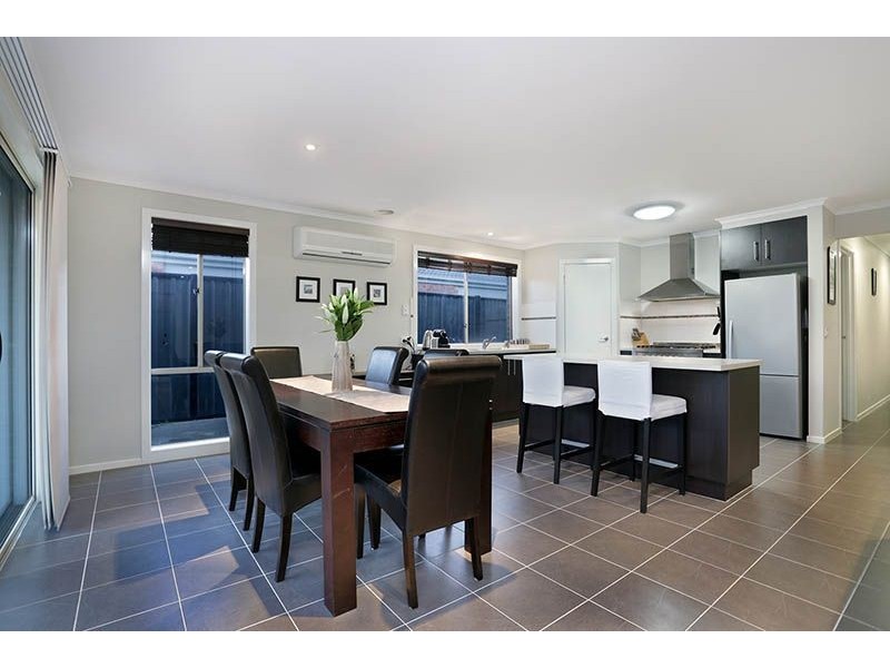 20 Dartmouth Chase, Derrimut VIC 3030