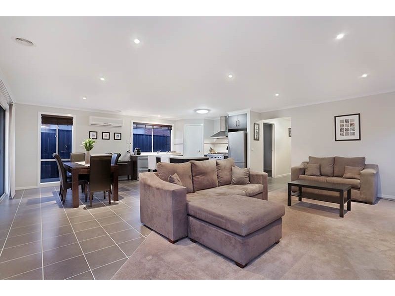 20 Dartmouth Chase, Derrimut VIC 3030