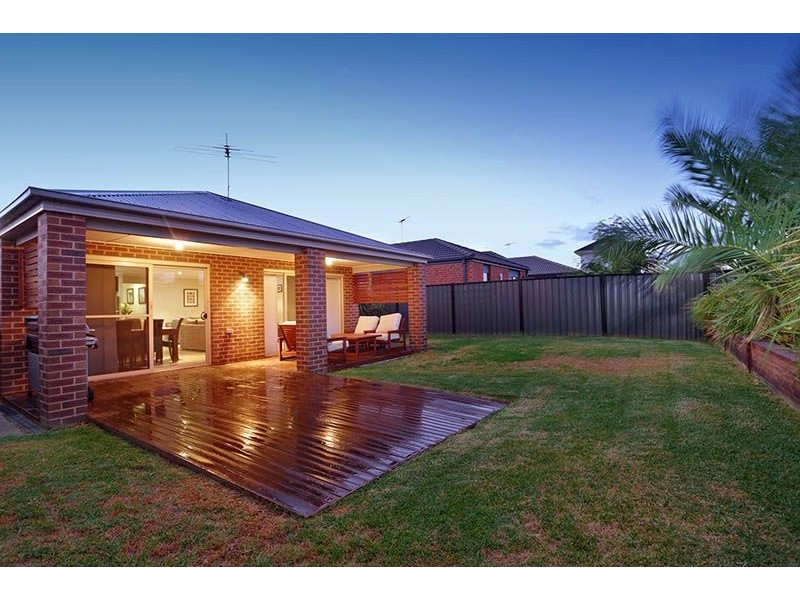 20 Dartmouth Chase, Derrimut VIC 3030