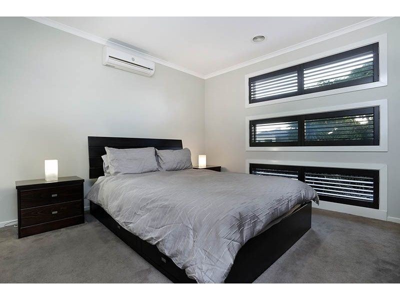 20 Dartmouth Chase, Derrimut VIC 3030