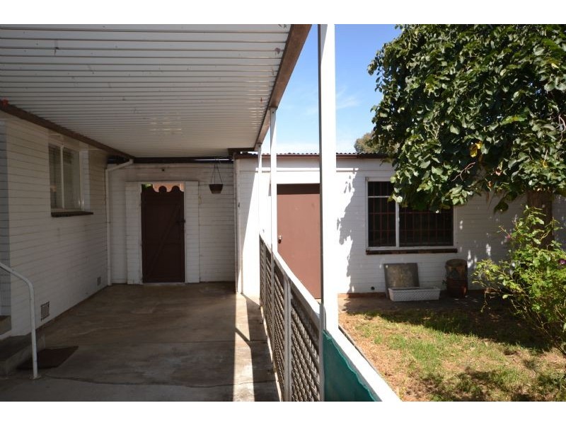 31 Stevenston Street, Deer Park VIC 3023