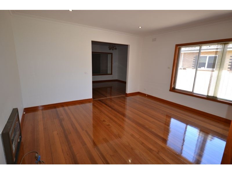 24 Vernon Crescent, Sunshine West VIC 3020