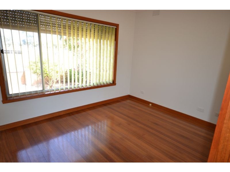 24 Vernon Crescent, Sunshine West VIC 3020