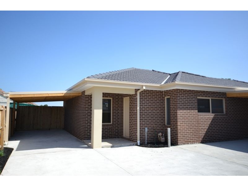 2/37 Dumfries Street, Deer Park VIC 3023