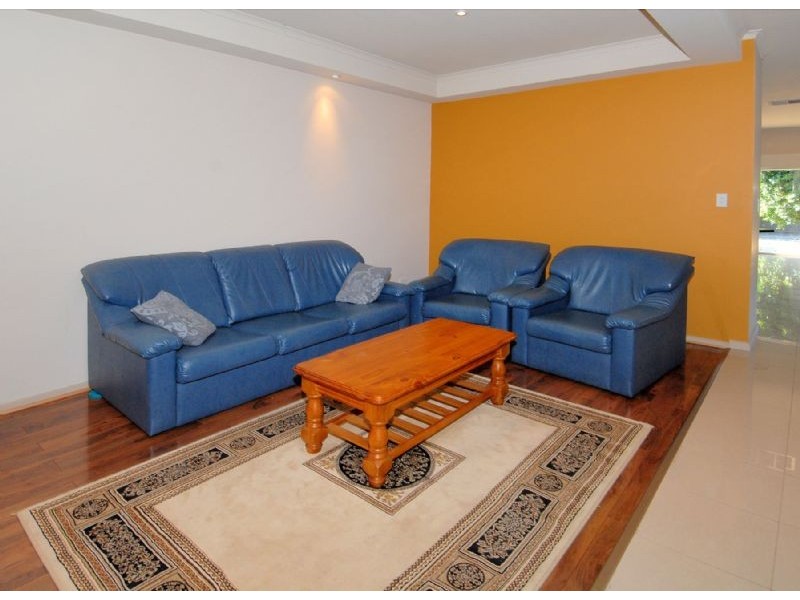 6 Rosewood Lane, Cairnlea VIC 3023