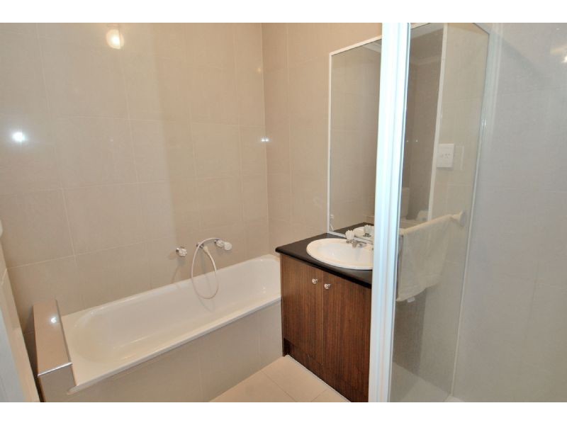 6 Rosewood Lane, Cairnlea VIC 3023