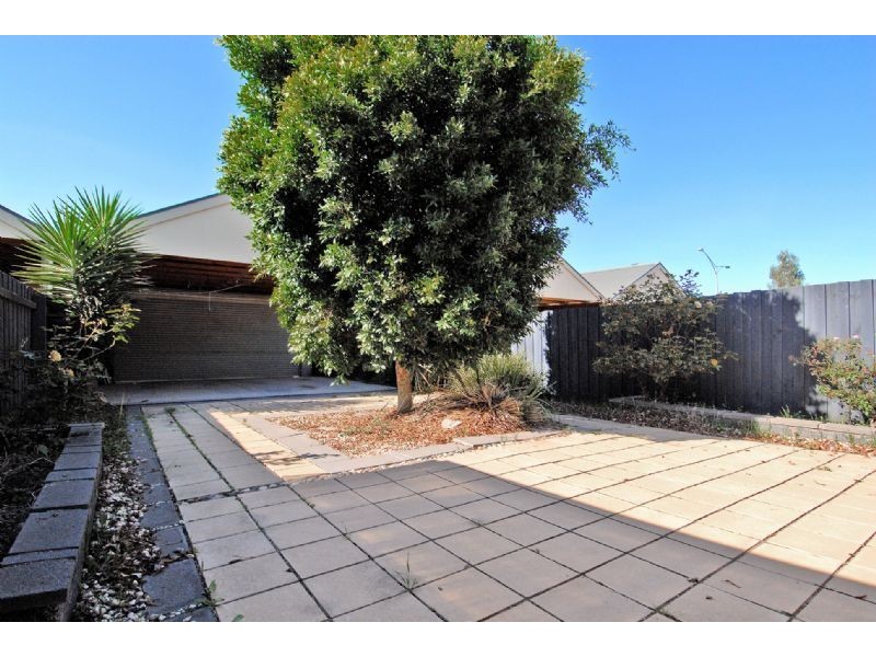 6 Rosewood Lane, Cairnlea VIC 3023