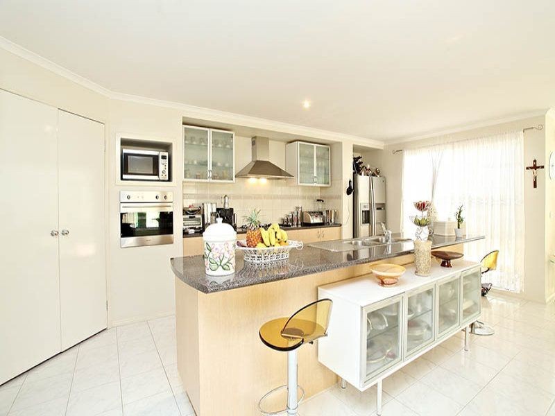 85 Watervale Boulevard, Taylors Hill VIC 3037