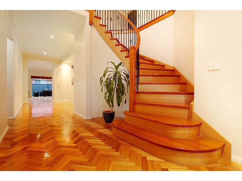 11 Pendragon Crescent, Derrimut VIC 3030