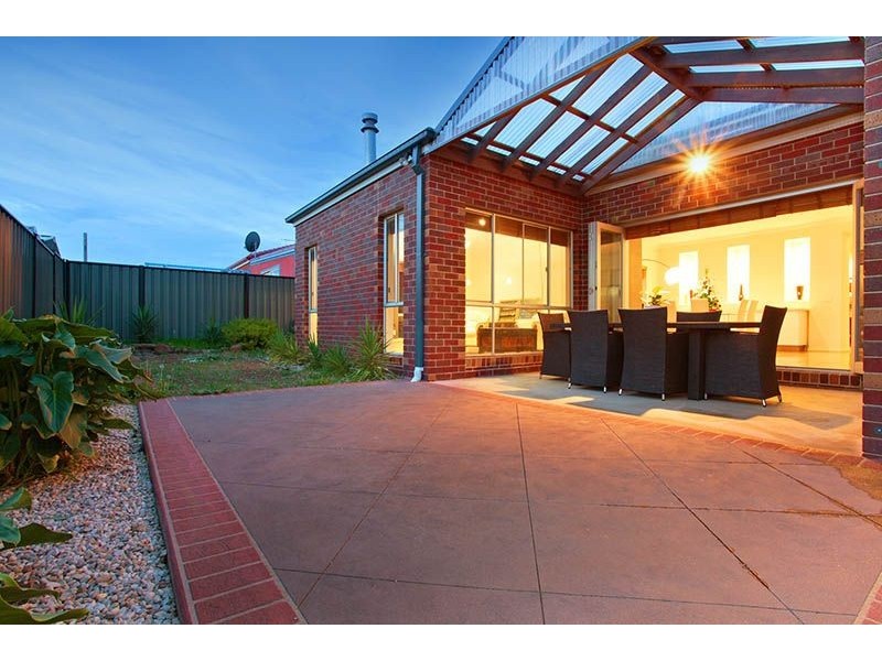 11 Pendragon Crescent, Derrimut VIC 3030