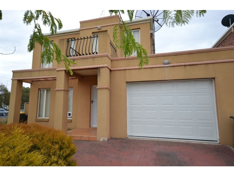 1 Spinifex Street, Cairnlea VIC 3023