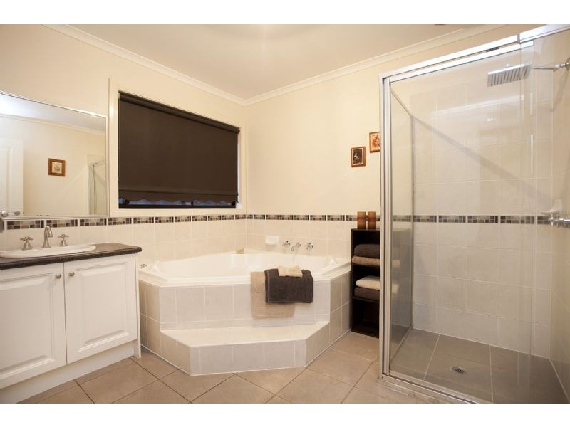 11 Wilton Green, Derrimut VIC 3030