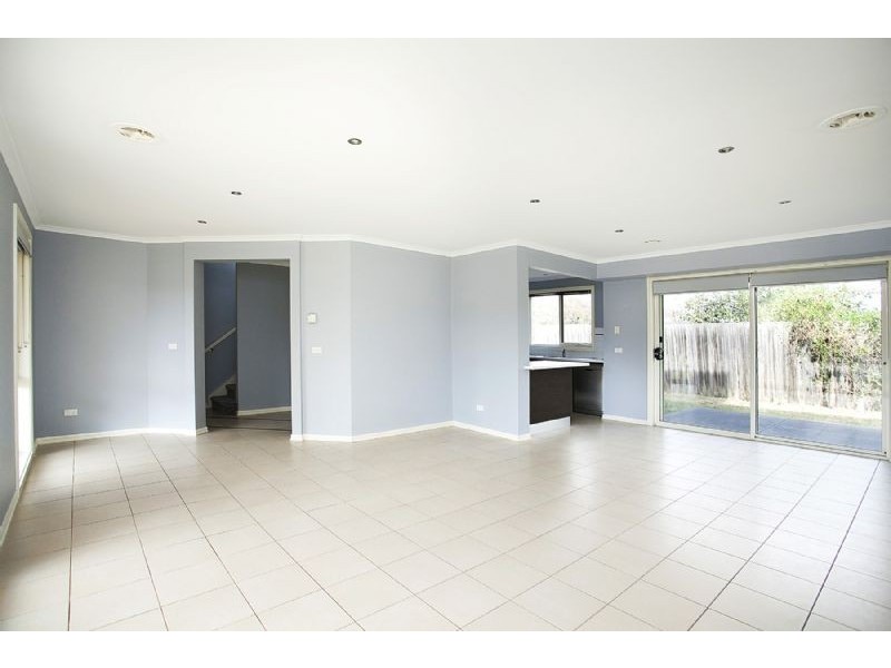 1A Tasman Avenue, Deer Park VIC 3023