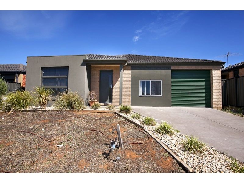 10 Tiverton Parkway, Derrimut VIC 3030