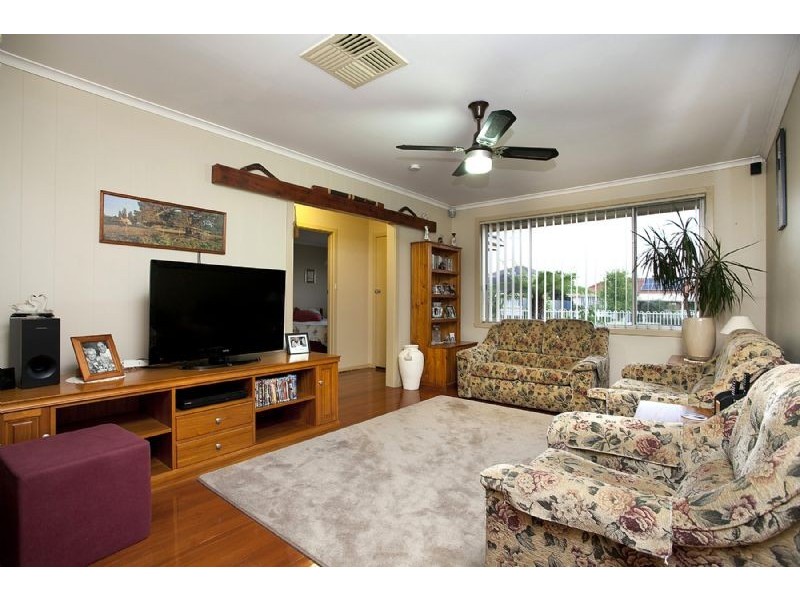 58 Mawson Avenue, Deer Park VIC 3023