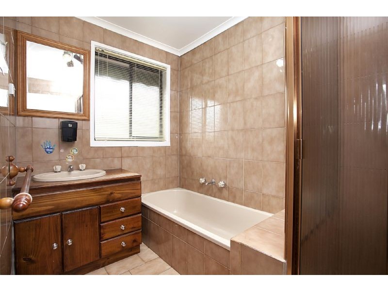 61 Stevenage Crescent, Deer Park VIC 3023