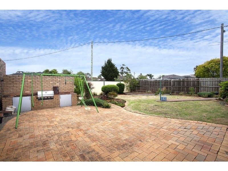 61 Stevenage Crescent, Deer Park VIC 3023