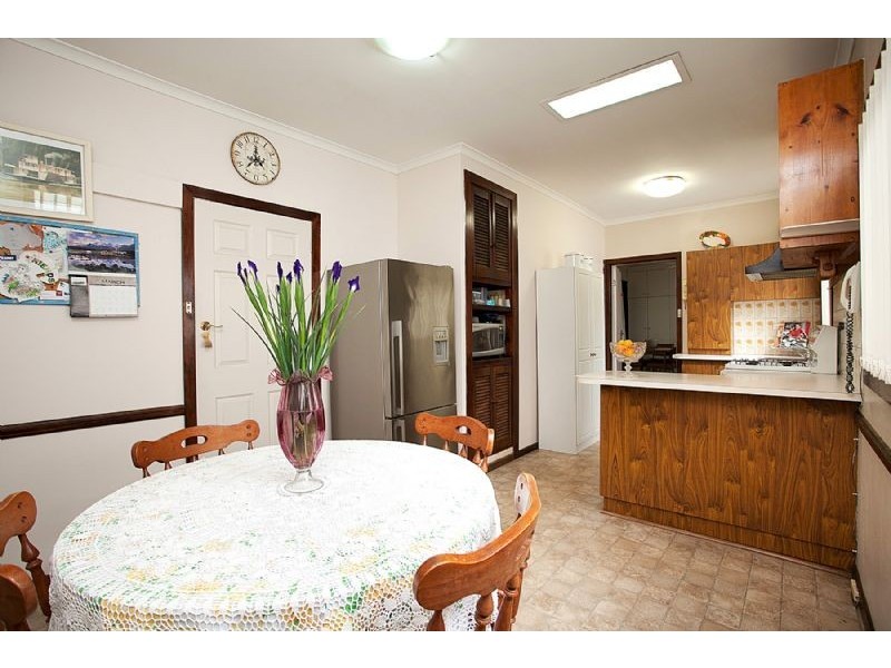 40 Poole Street, Deer Park VIC 3023