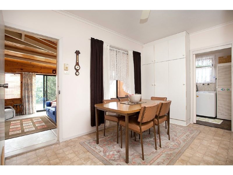 40 Poole Street, Deer Park VIC 3023