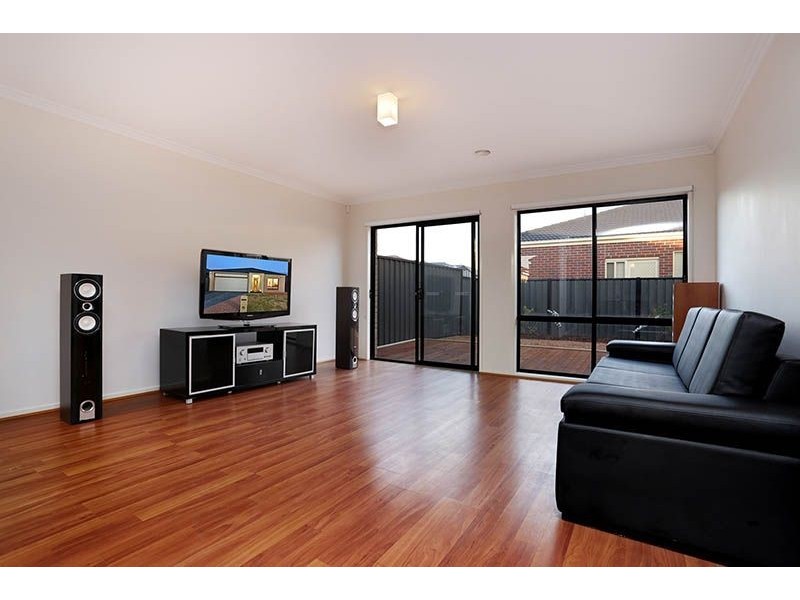 4 Clandon Way, Derrimut VIC 3030