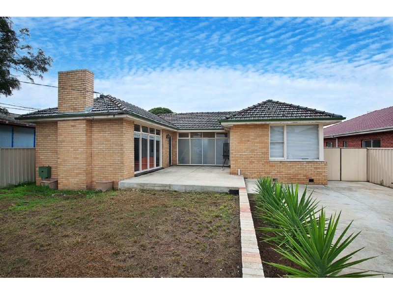 87 Welwyn Parade, Deer Park VIC 3023
