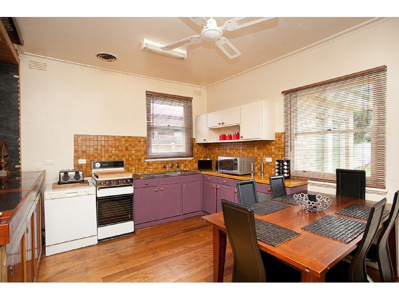 87 Welwyn Parade, Deer Park VIC 3023