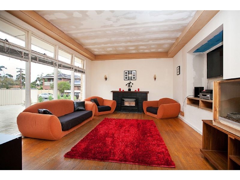 87 Welwyn Parade, Deer Park VIC 3023