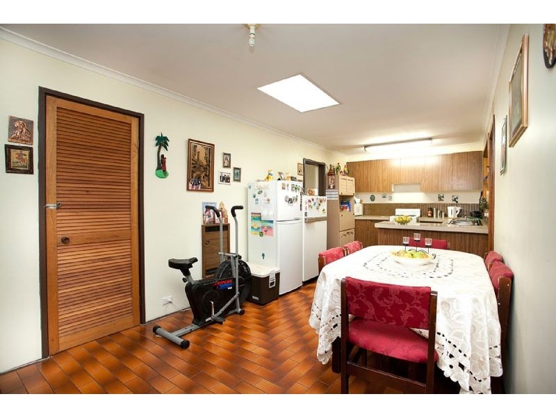 2 Telford Close, Deer Park VIC 3023