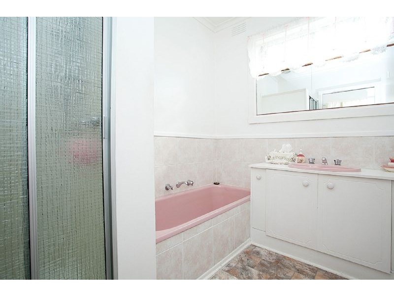 20 Laming Road, Deer Park VIC 3023