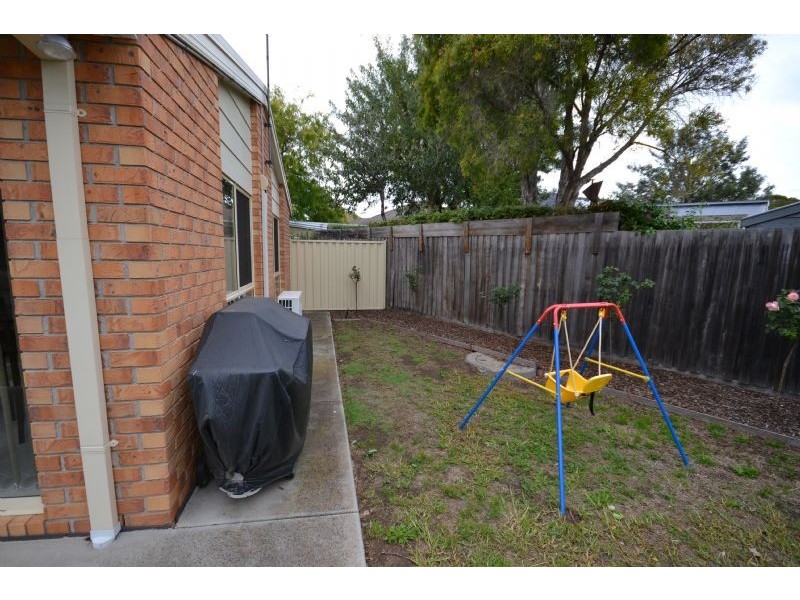 3/9-11 Peter Chanel Court, Deer Park VIC 3023