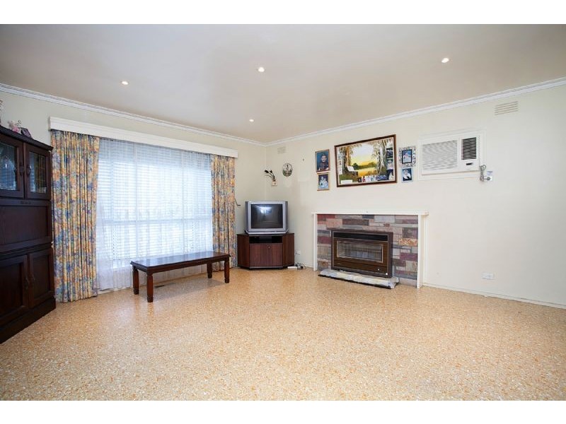 15 Blackley Court, Deer Park VIC 3023