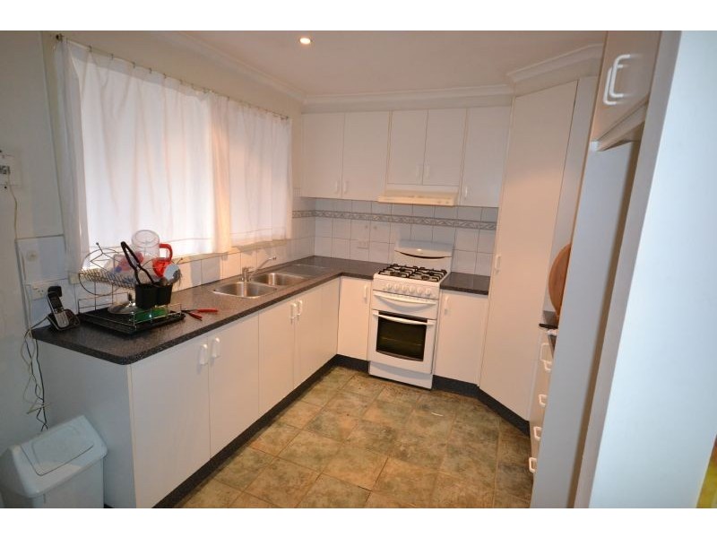 877 Ballarat Road, Deer Park VIC 3023