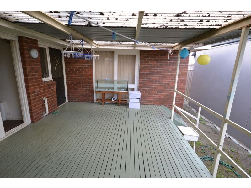 877 Ballarat Road, Deer Park VIC 3023