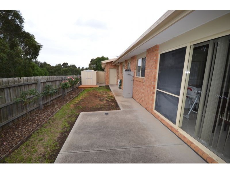 3/9-11 Peter Chanel Court, Deer Park VIC 3023