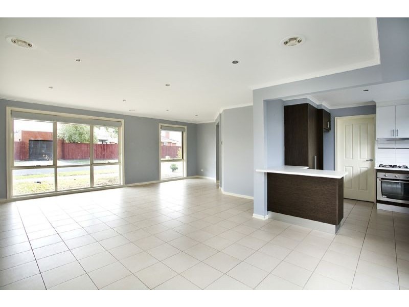 1A Tasman Ave, Deer Park VIC 3023