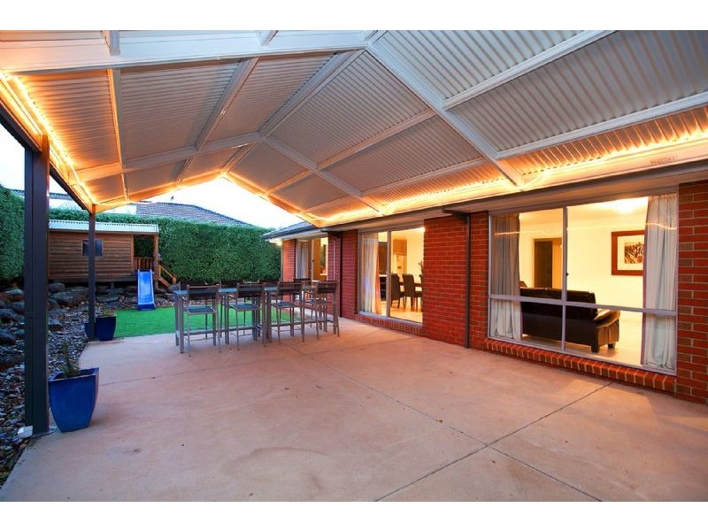14 Edinburgh Way, Derrimut VIC 3030