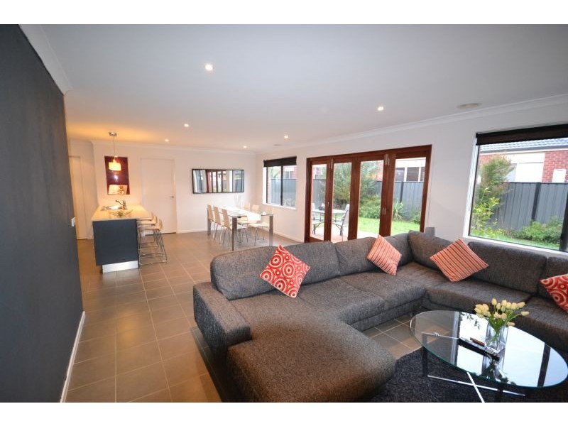 15 Hardwick Crescent, Derrimut VIC 3030