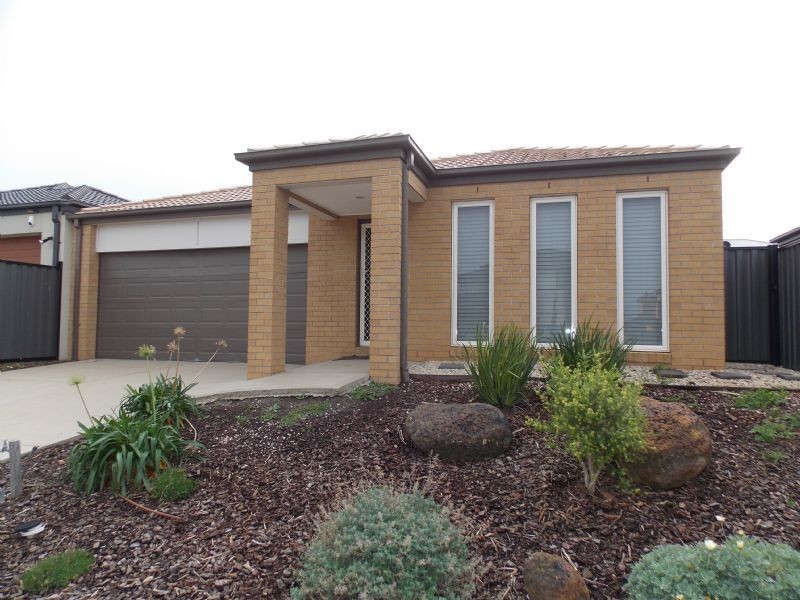11 Appleby Loop, Derrimut VIC 3030