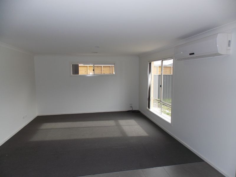 11 Appleby Loop, Derrimut VIC 3030