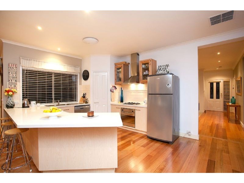 10 Tussock Grove, Cairnlea VIC 3023
