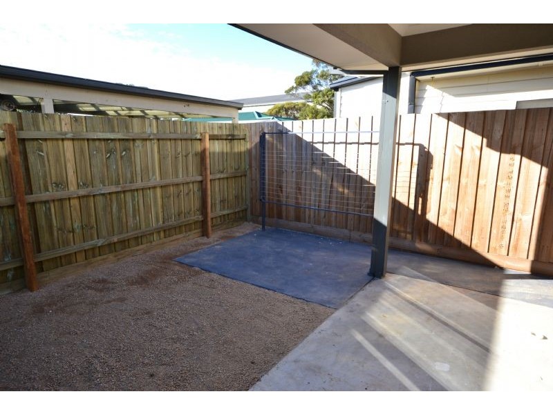 6 Glencairn Avenue, Deer Park VIC 3023