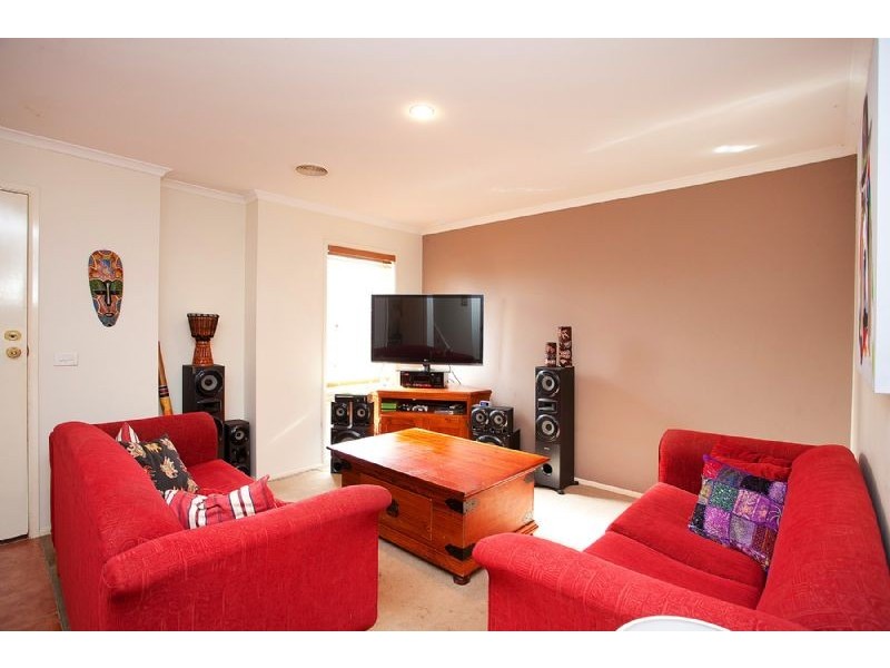 39 O’Donnell Drive, Caroline Springs VIC 3023