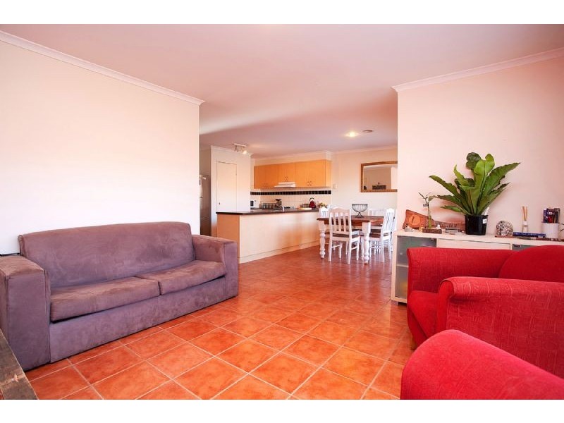 39 O’Donnell Drive, Caroline Springs VIC 3023