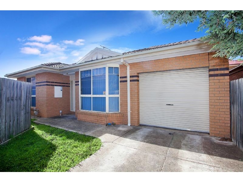2/52 Doherty Street, Deer Park VIC 3023