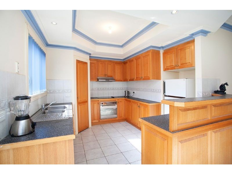 2/52 Doherty Street, Deer Park VIC 3023