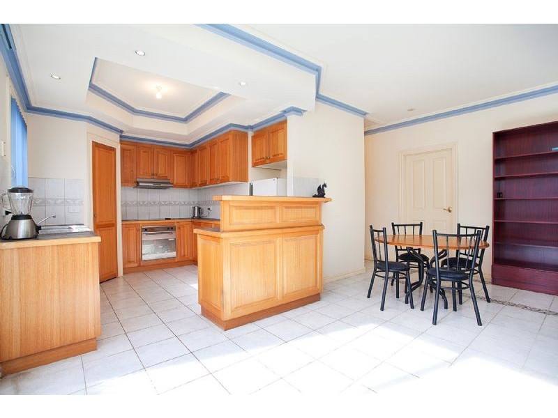 2/52 Doherty Street, Deer Park VIC 3023