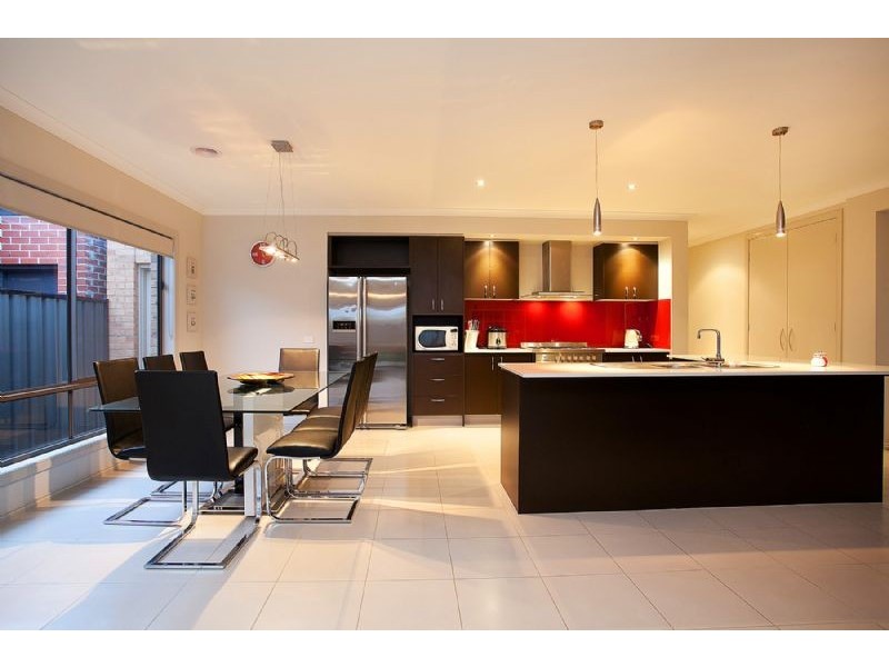 16 Tonbridge Circle, Derrimut VIC 3030