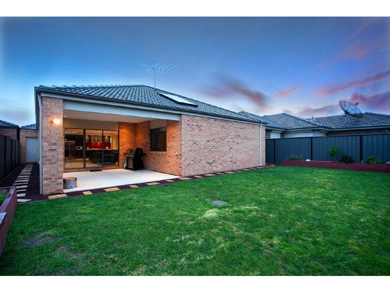 16 Tonbridge Circle, Derrimut VIC 3030